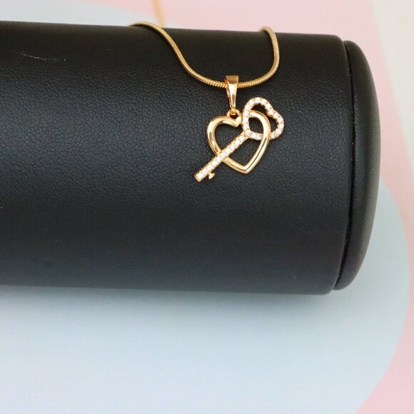 "Rose Gold Heart & Key Pendant with Sparkling Stone Accents, XPPT1862 - Picture 5 of 13